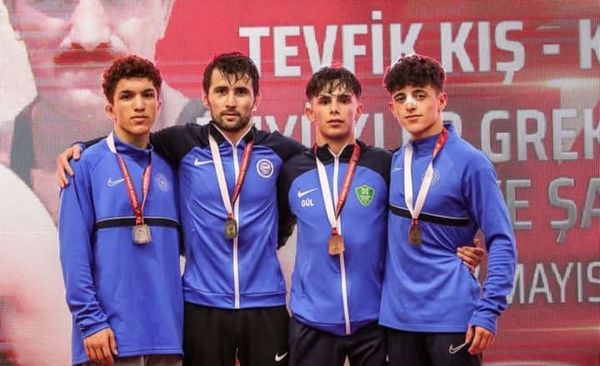 Şenkaya İlçe Gençlik ve Spor Müdürlüğü Sporcusu Mahmut TUNCAY Türkiye 2. Olmuş olup milli takıma yükselmiştir.