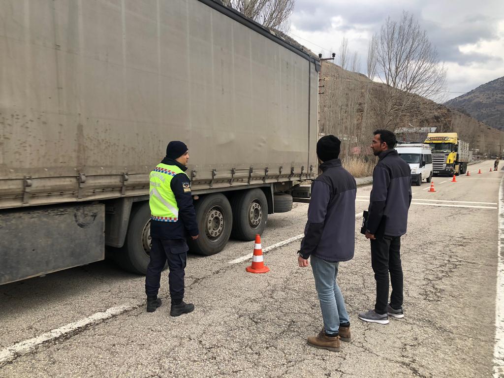 İlçemizde hayvan hareketleri denetimleri devam edilmektedir.