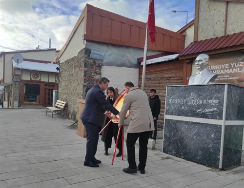 İLÇEMİZDE ÖĞRETMENLER GÜNÜ KUTLANDI